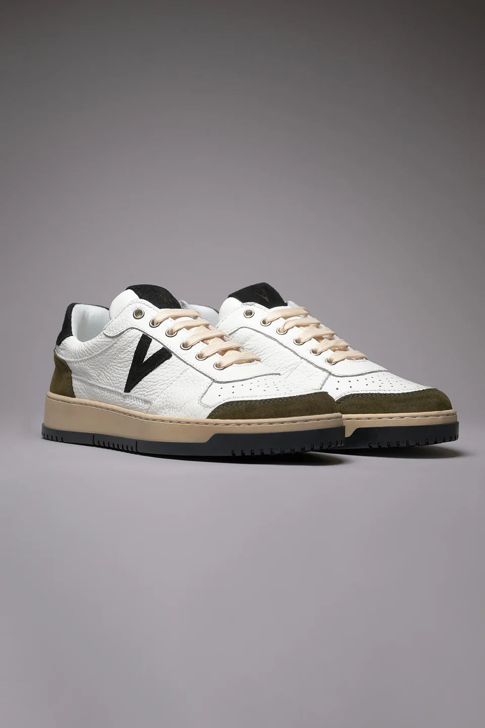 College - Sneakers bianca con inserti e suola bicolor nero e verde militare