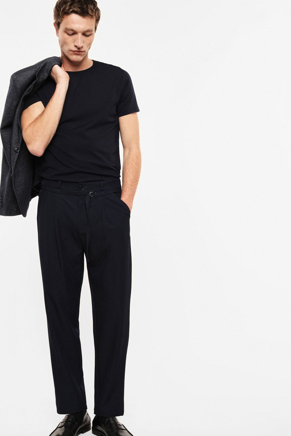 Pantaloni regular-fit con pince e cintura sottile Blu Imperial P89793D519