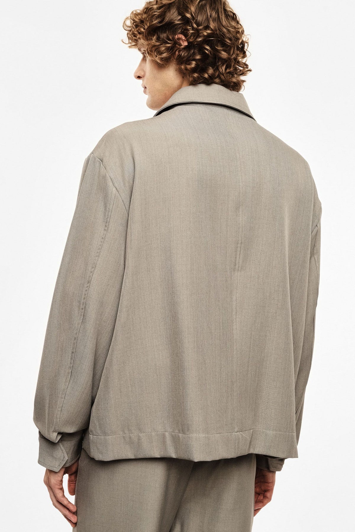 Camicia classica con tasche frontali e collo classico Tortora Imperial C89793D525