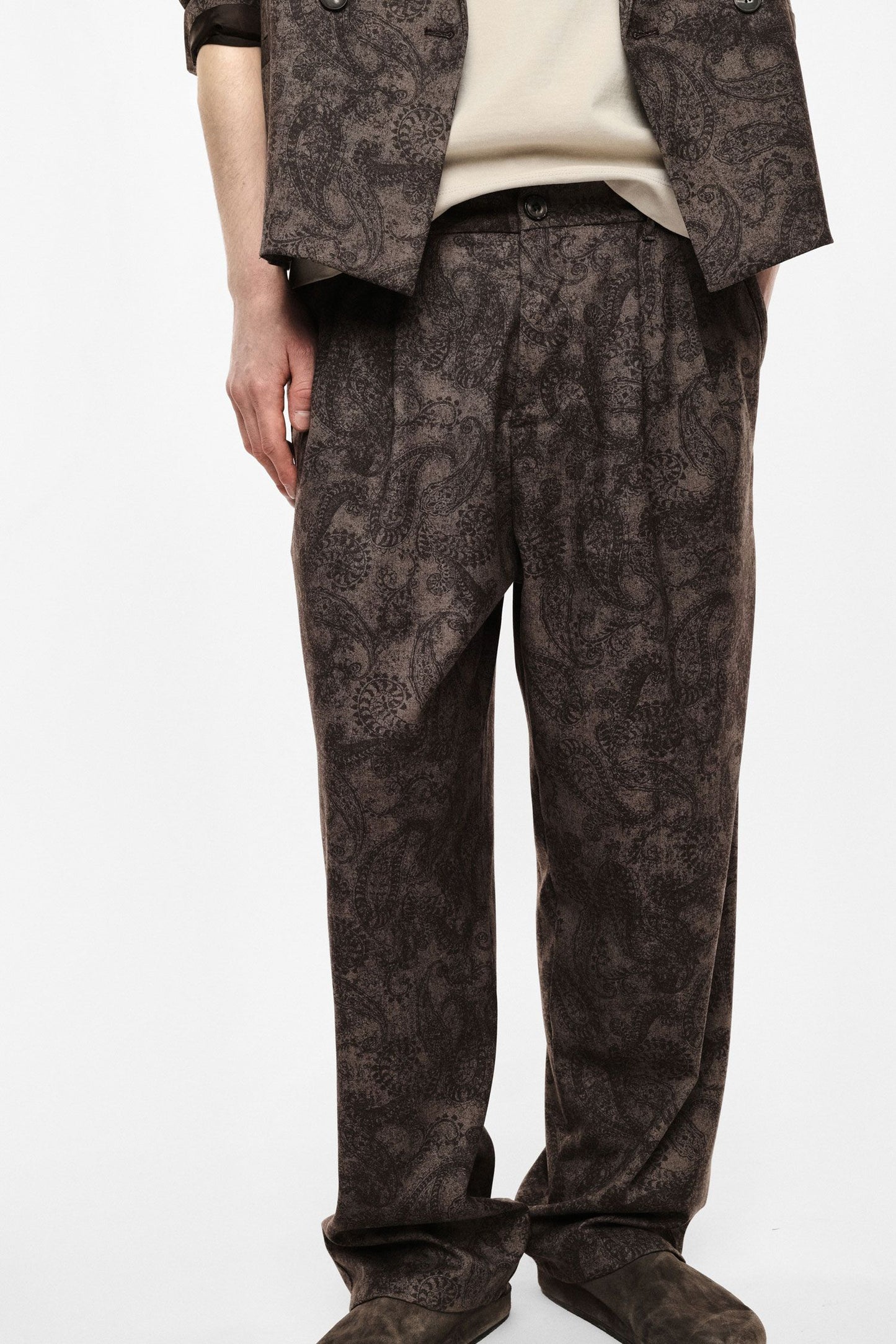 Trousers ampi con stampa paisley