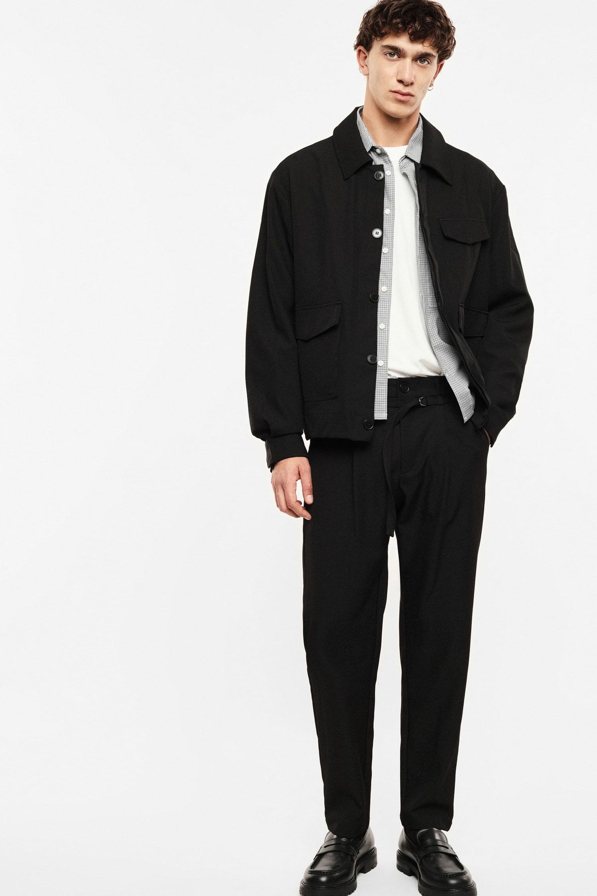 Pantaloni regular-fit con pince e cintura sottile Nero Imperial P89793D519