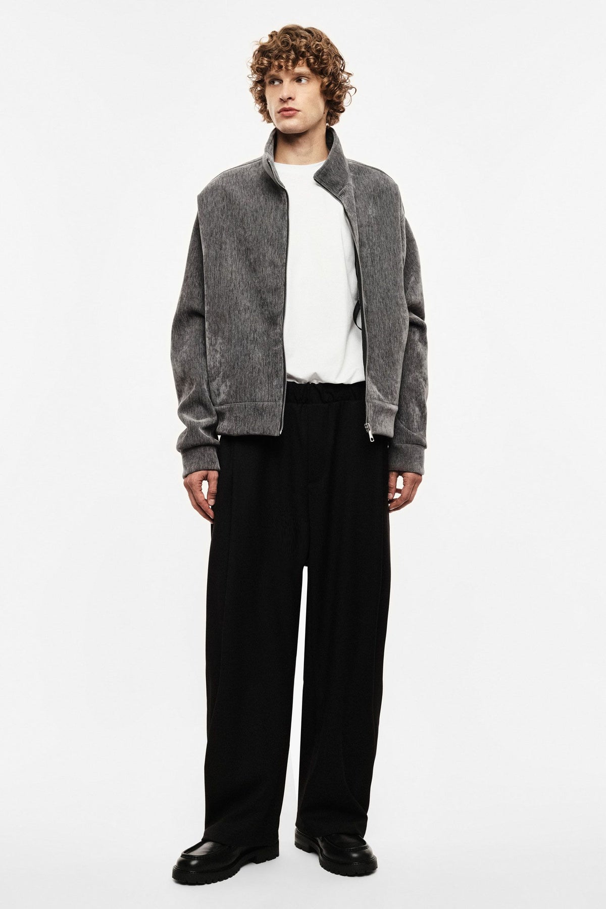 Pantaloni baggy-fit con pinces e vita elasticizzata Nero Imperial PE6YMBV