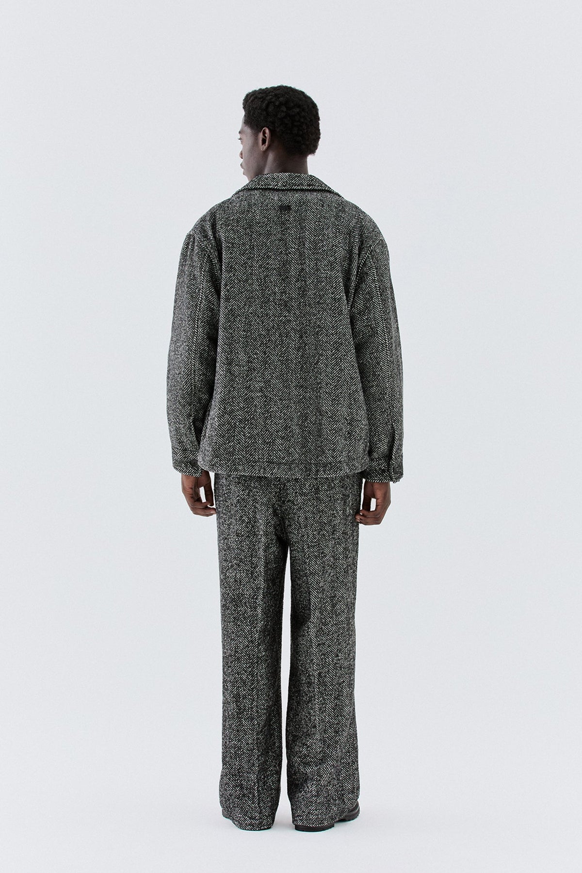 Cappotto corto spigato oversize nero I’M BRIAN CP3867