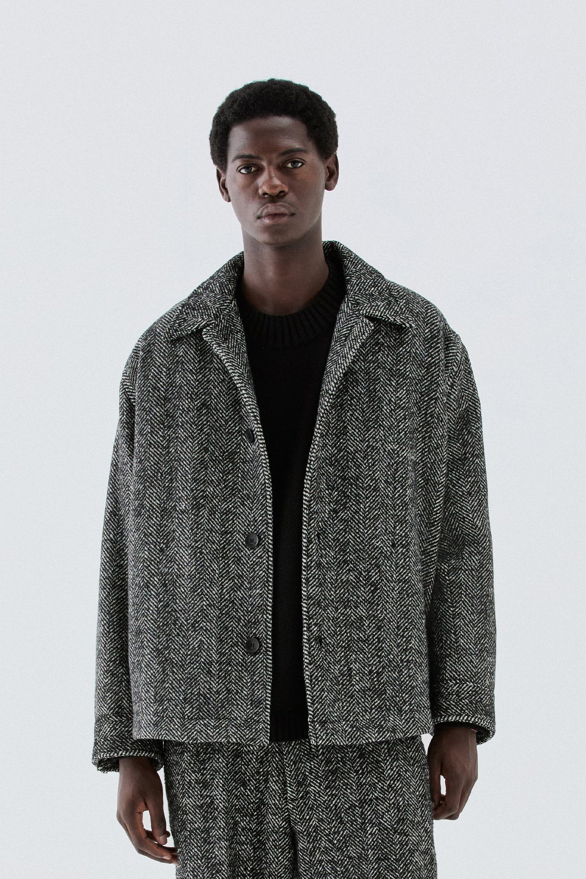 Cappotto corto spigato oversize nero I’M BRIAN CP3867