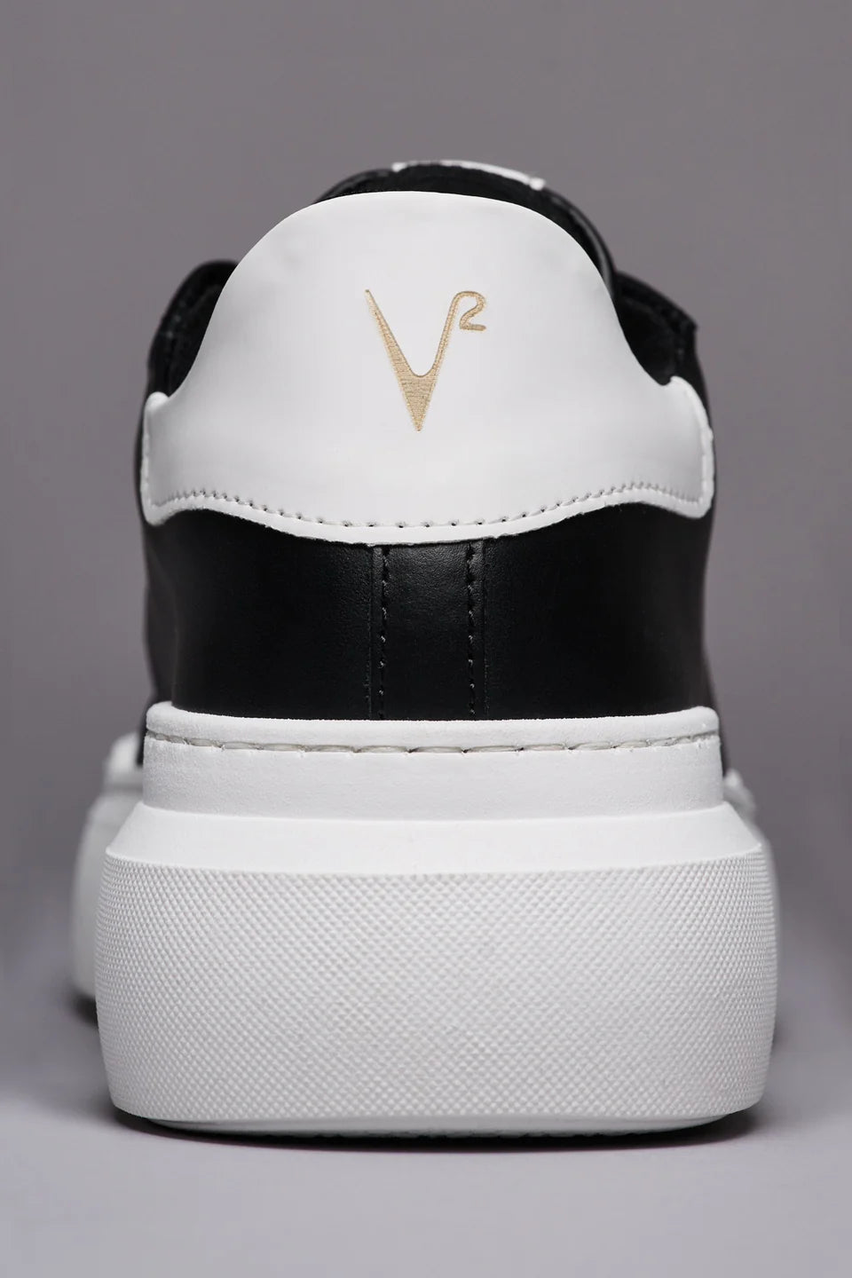 VEGA - Sneakers a suola alta nera retro bianco